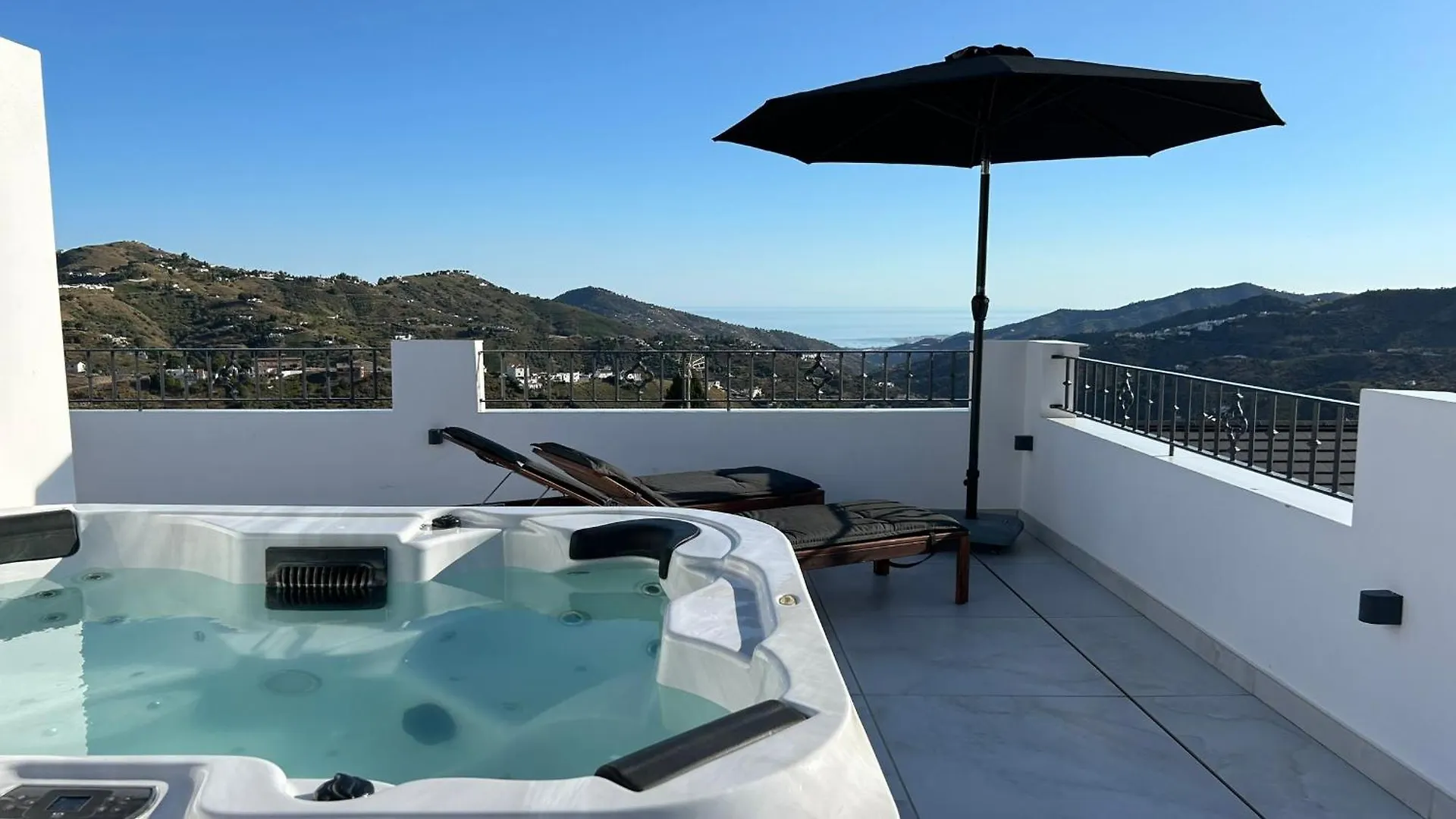Comino Penthouse Apartment Competa
